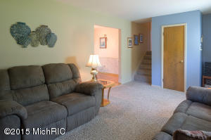 1677 Pinta Pl, Holland, MI 49424 photo 13