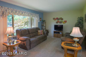 1677 Pinta Pl, Holland, MI 49424 photo 11