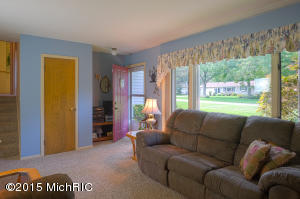 1677 Pinta Pl, Holland, MI 49424 photo 14