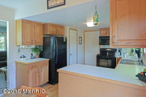 1677 Pinta Pl, Holland, MI 49424 photo 16