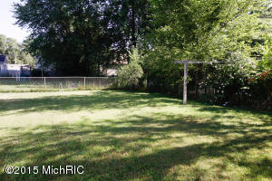 169 11th St, Plainwell, MI 49080 photo 21
