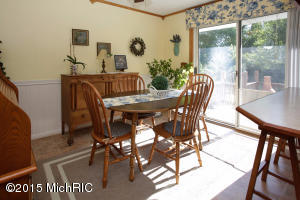 169 11th St, Plainwell, MI 49080 photo 9