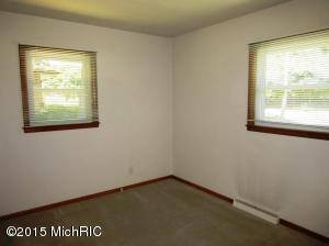 405 Chippewa St, Buchanan, MI 49107 photo 18