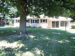 405 Chippewa St, Buchanan, MI 49107 photo 5