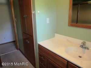 405 Chippewa St, Buchanan, MI 49107 photo 16