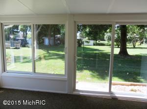 405 Chippewa St, Buchanan, MI 49107 photo 6