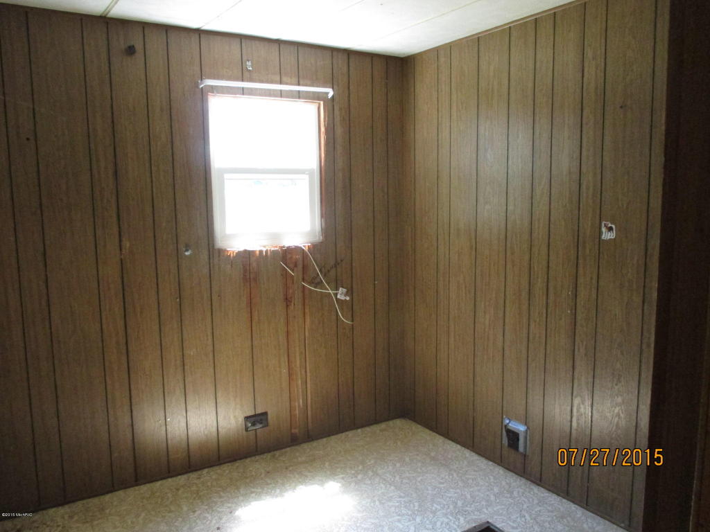 860 S Goode, White Cloud, MI 49349 photo 18