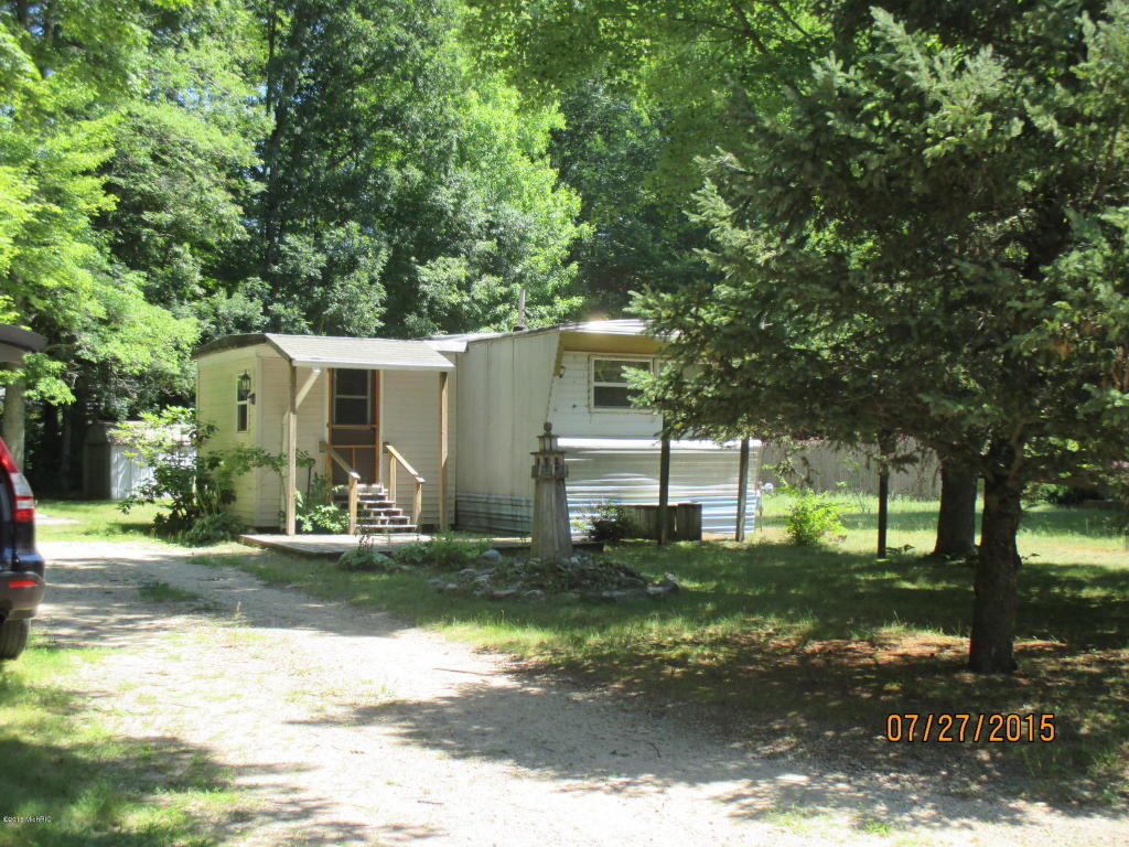 860 S Goode, White Cloud, MI 49349 photo 1