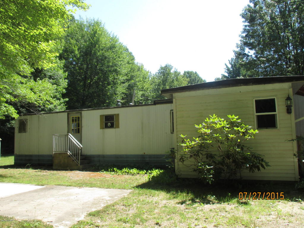 860 S Goode, White Cloud, MI 49349 photo 12