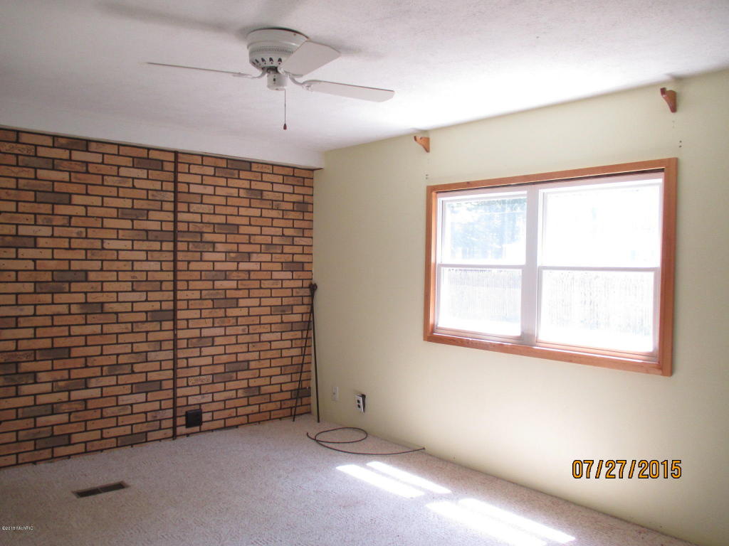 860 S Goode, White Cloud, MI 49349 photo 6