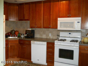 218 Michigan St, Reading, MI 49274 photo 4