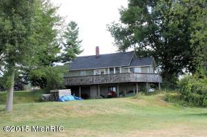 4075 W Stanton Rd, Stanton, MI 48888 photo 1