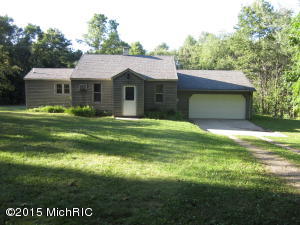 9305 Conservation St NE, Ada, MI 49301 photo 2