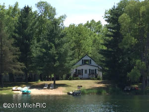 1482 E Shane Dr, Bitely, MI 49309 photo 1