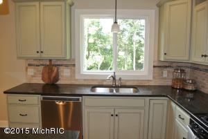 10073 Jane Dr, Allendale, MI 49401 photo 3