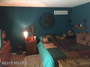 2268 E Clear Lake Rd, Buchanan, MI 49107 photo 12