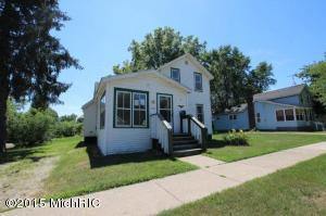 374 E Gardner St, Sparta, MI 49345 photo 3