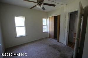 374 E Gardner St, Sparta, MI 49345 photo 11
