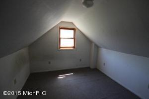 374 E Gardner St, Sparta, MI 49345 photo 14