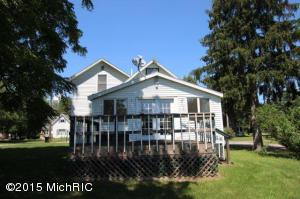 374 E Gardner St, Sparta, MI 49345 photo 5