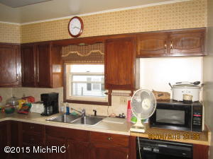 850 Upton, Battle Creek, MI 49037 photo 6