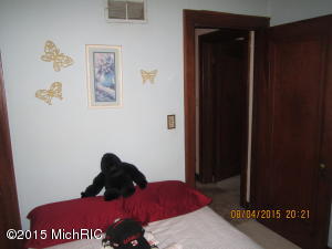 850 Upton, Battle Creek, MI 49037 photo 12