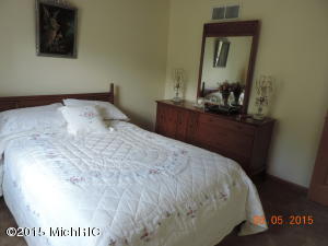 110 Wright, Quincy, MI 49082 photo 17