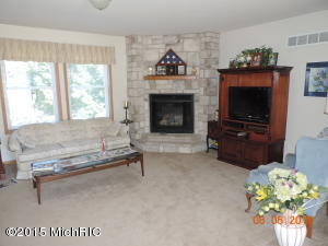 110 Wright, Quincy, MI 49082 photo 7