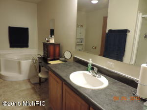 110 Wright, Quincy, MI 49082 photo 13