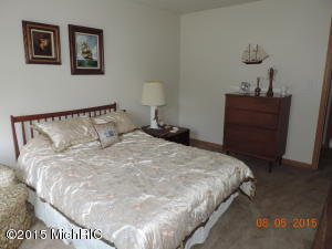 110 Wright, Quincy, MI 49082 photo 18