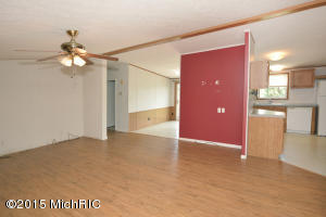 783 10th St, Plainwell, MI 49080 photo 4