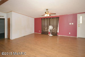 783 10th St, Plainwell, MI 49080 photo 5
