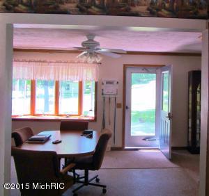 1001 Grindle Dr, Lowell, MI 49331 photo 9