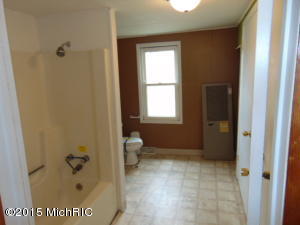 12046 Mac Dr NE, Belding, MI 48809 photo 7