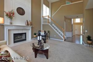 77 Fox Point Ct NE, Ada, MI 49301 photo 3