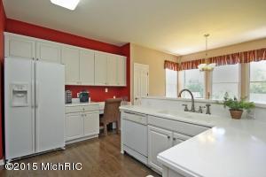 77 Fox Point Ct NE, Ada, MI 49301 photo 9