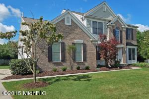 77 Fox Point Ct NE, Ada, MI 49301 photo 2