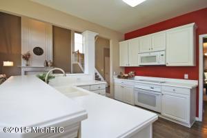 77 Fox Point Ct NE, Ada, MI 49301 photo 8
