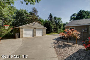 5785 Ada Dr, Ada, MI 49301 photo 3
