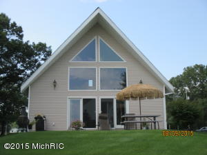 8635 E Hawley St, Hesperia, MI 49421 photo 1