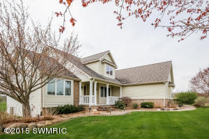 7974 Hawkview NE, Ada, MI 49301 photo 2