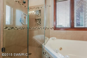 7974 Hawkview NE, Ada, MI 49301 photo 14
