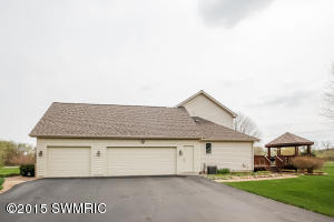 7974 Hawkview NE, Ada, MI 49301 photo 3