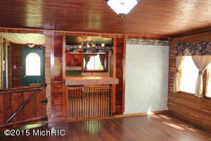 372 S Madison Ave, Custer, MI 49405 photo 10