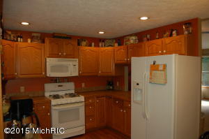 9657 68th Ave, Allendale, MI 49401 photo 5