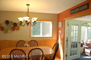 9657 68th Ave, Allendale, MI 49401 photo 6