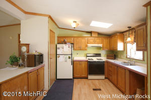 4232 E 124th St, Grant, MI 49327 photo 11