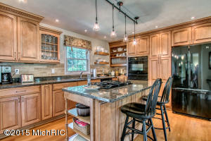 718 Allison Dr, Marshall, MI 49068 photo 8