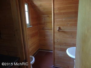 374 Third St, Manistee, MI 49660 photo 11