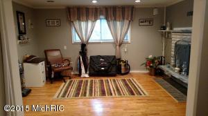 954 E Main St, Ionia, MI 48846 photo 14
